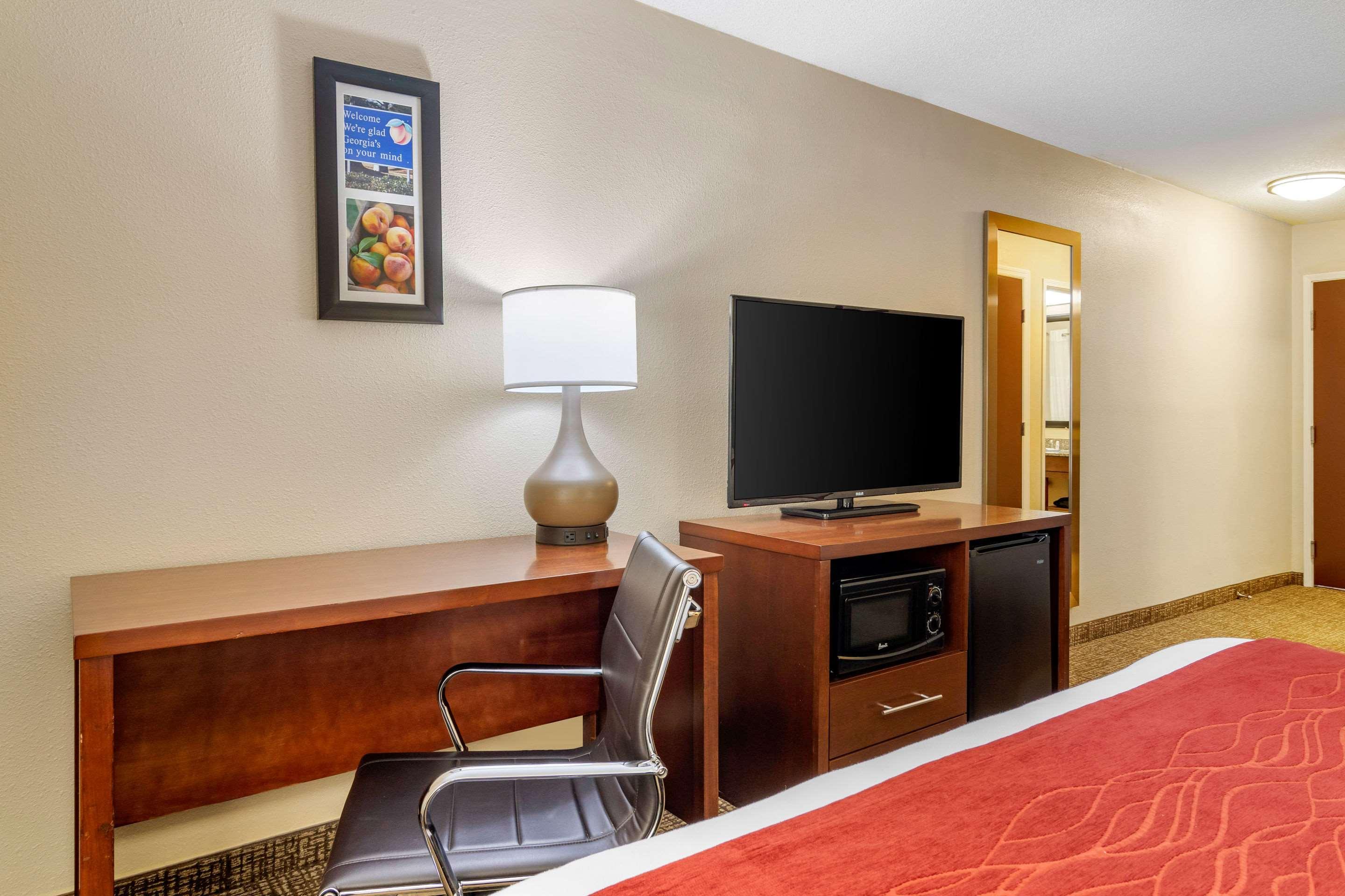 Comfort Inn & Suites Macon North I-75 Ngoại thất bức ảnh
