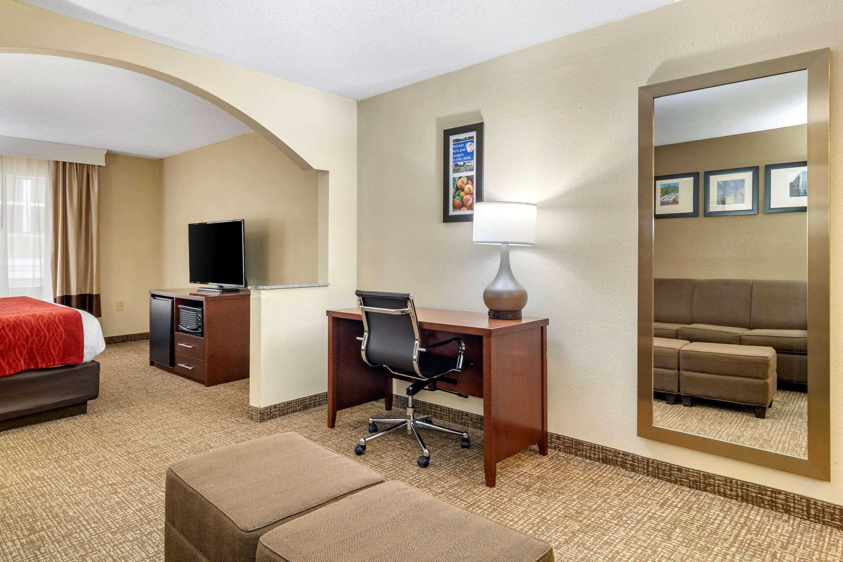 Comfort Inn & Suites Macon North I-75 Ngoại thất bức ảnh