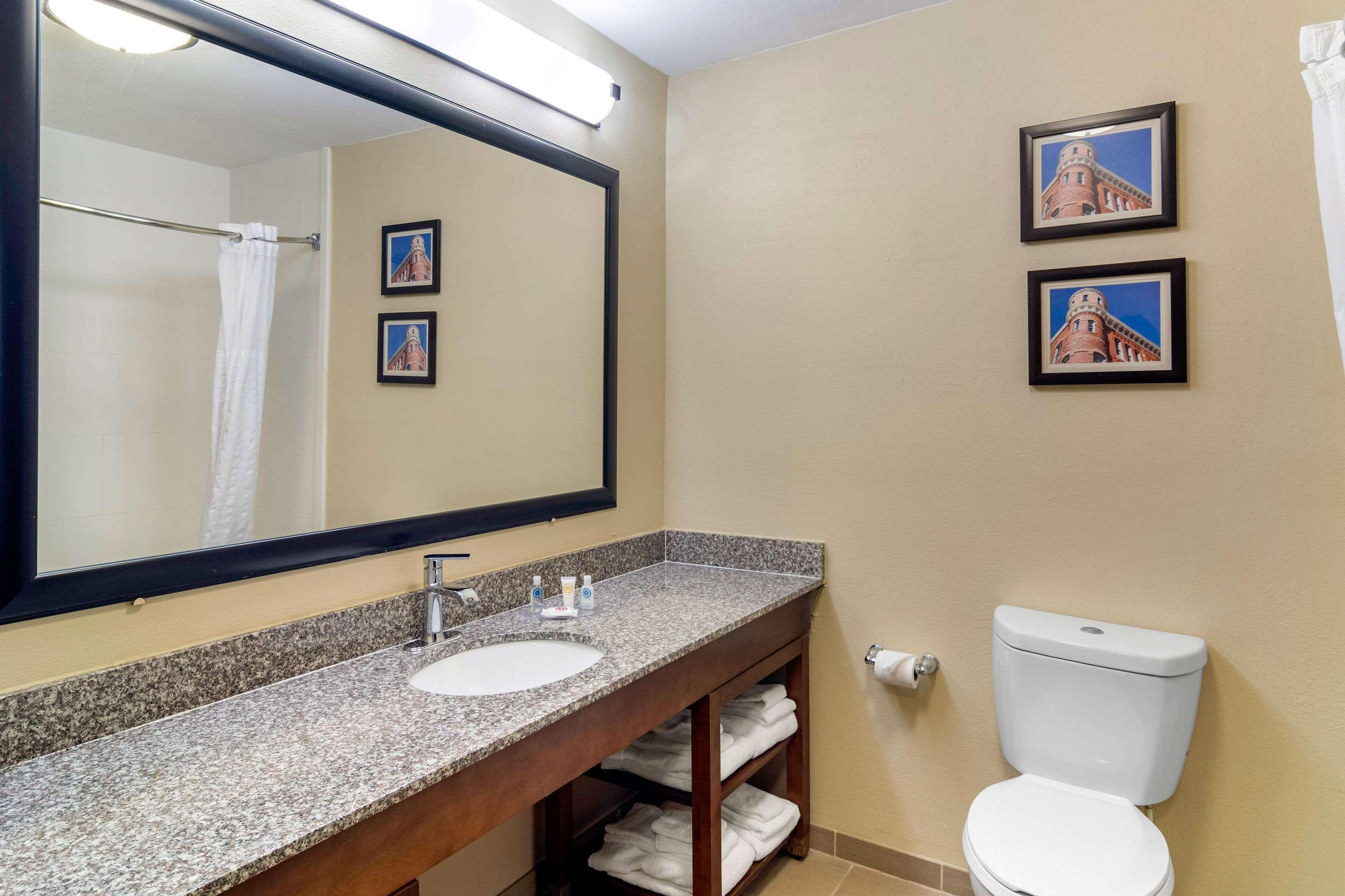 Comfort Inn & Suites Macon North I-75 Ngoại thất bức ảnh