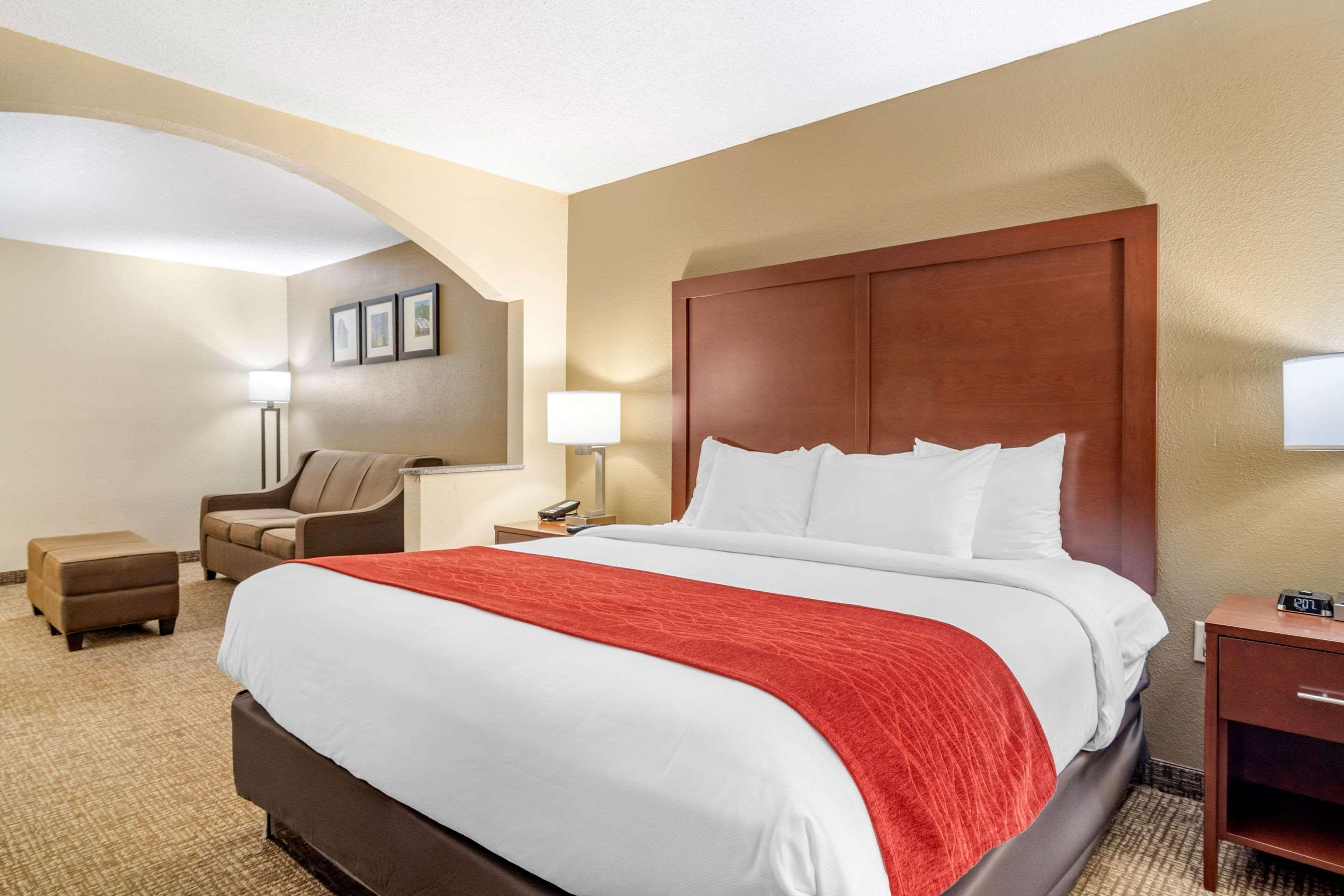 Comfort Inn & Suites Macon North I-75 Ngoại thất bức ảnh