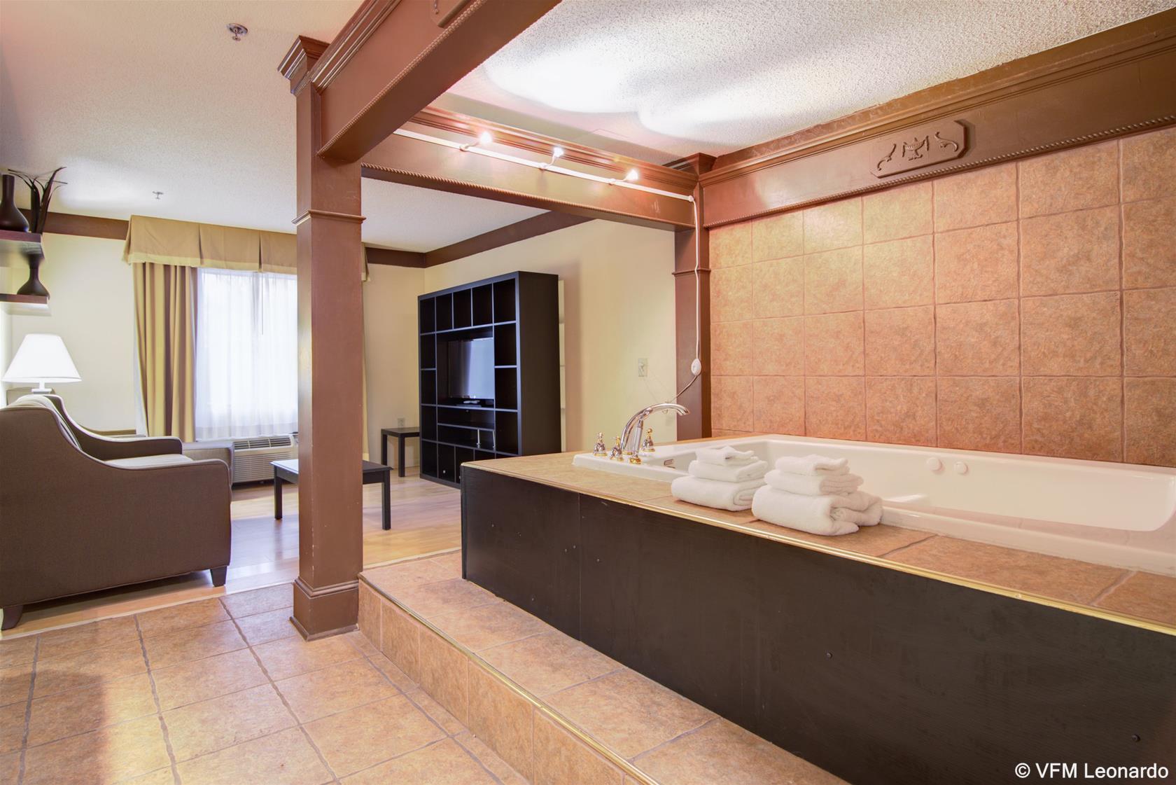 Comfort Inn & Suites Macon North I-75 Ngoại thất bức ảnh